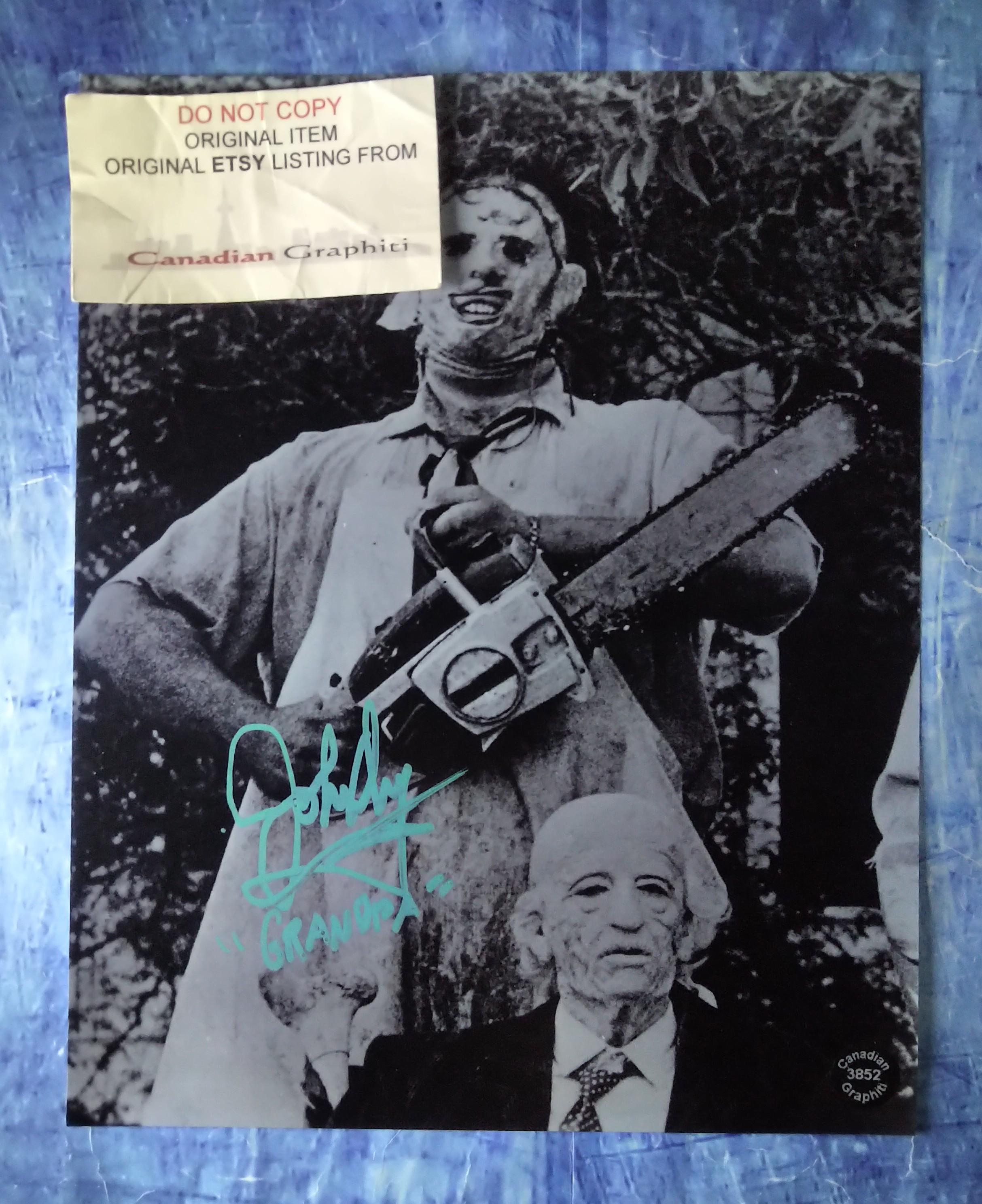 ジョン・デューガン直筆サイン入り8x10写真 COA付き 悪魔のいけにえ