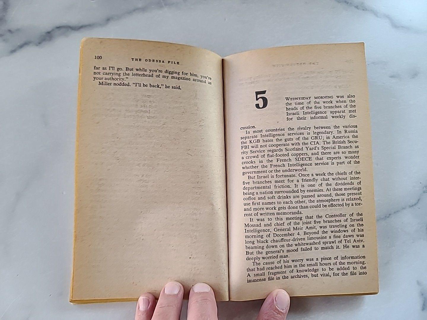 オデッサ・ファイル フレデリック・フォーサイス著 ペーパーバック