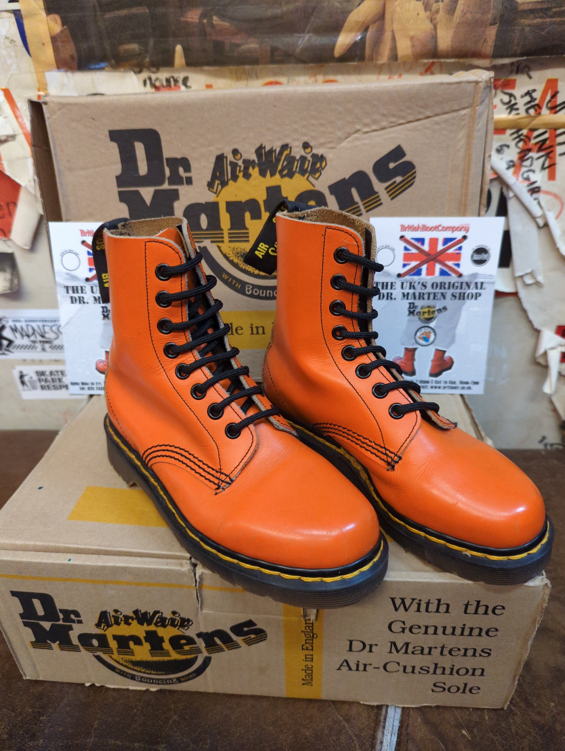ドクターマーチン 552 オレンジ 8ホール イギリス製 サイズ1 - Etsy 日本
