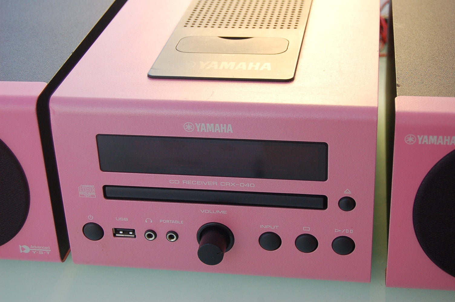 Buy Yamaha CRX-040 / Pink CD Receiver / Fernbedienung / Inklusive