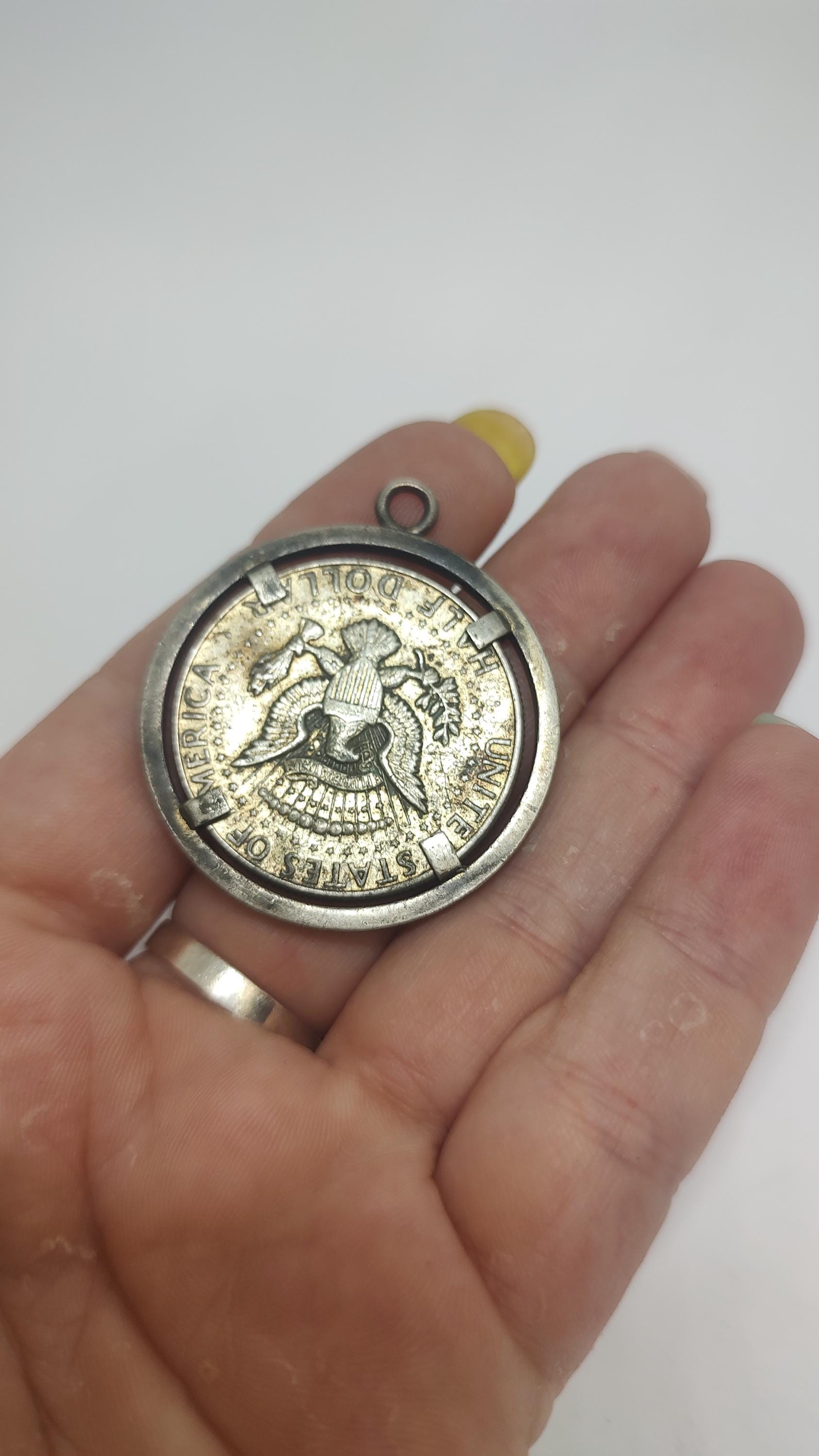 1964年ジョン・F・ケネディ銀貨50セント硬貨ペンダントネックレス