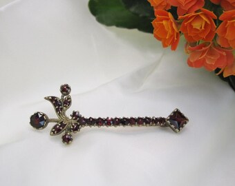 ヴィンテージ ボヘミアン ガーネット ブローチ、花柄ガーネット