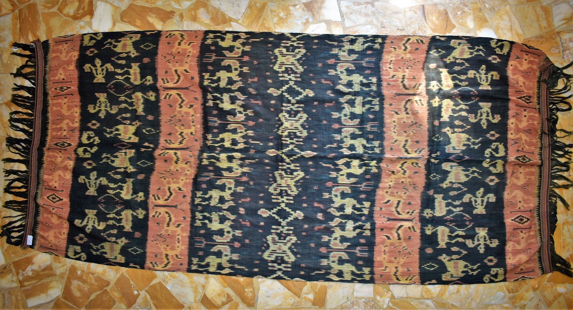 古代イカット織物 - スンバ島、インドネシア - Etsy 日本