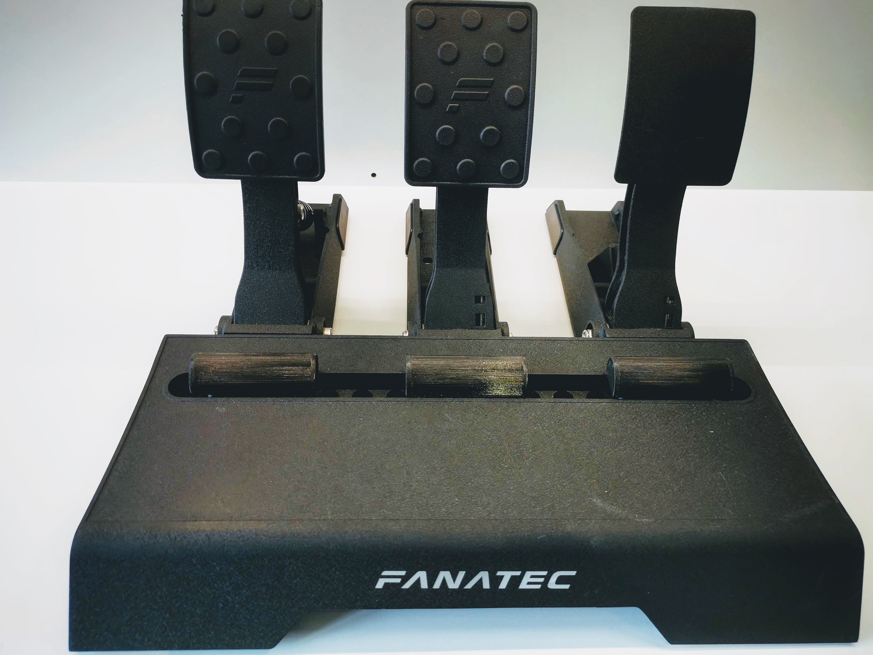 Fanatec CSL Elite ペダルヒールサポート: 3ペダルセットアップ - Etsy