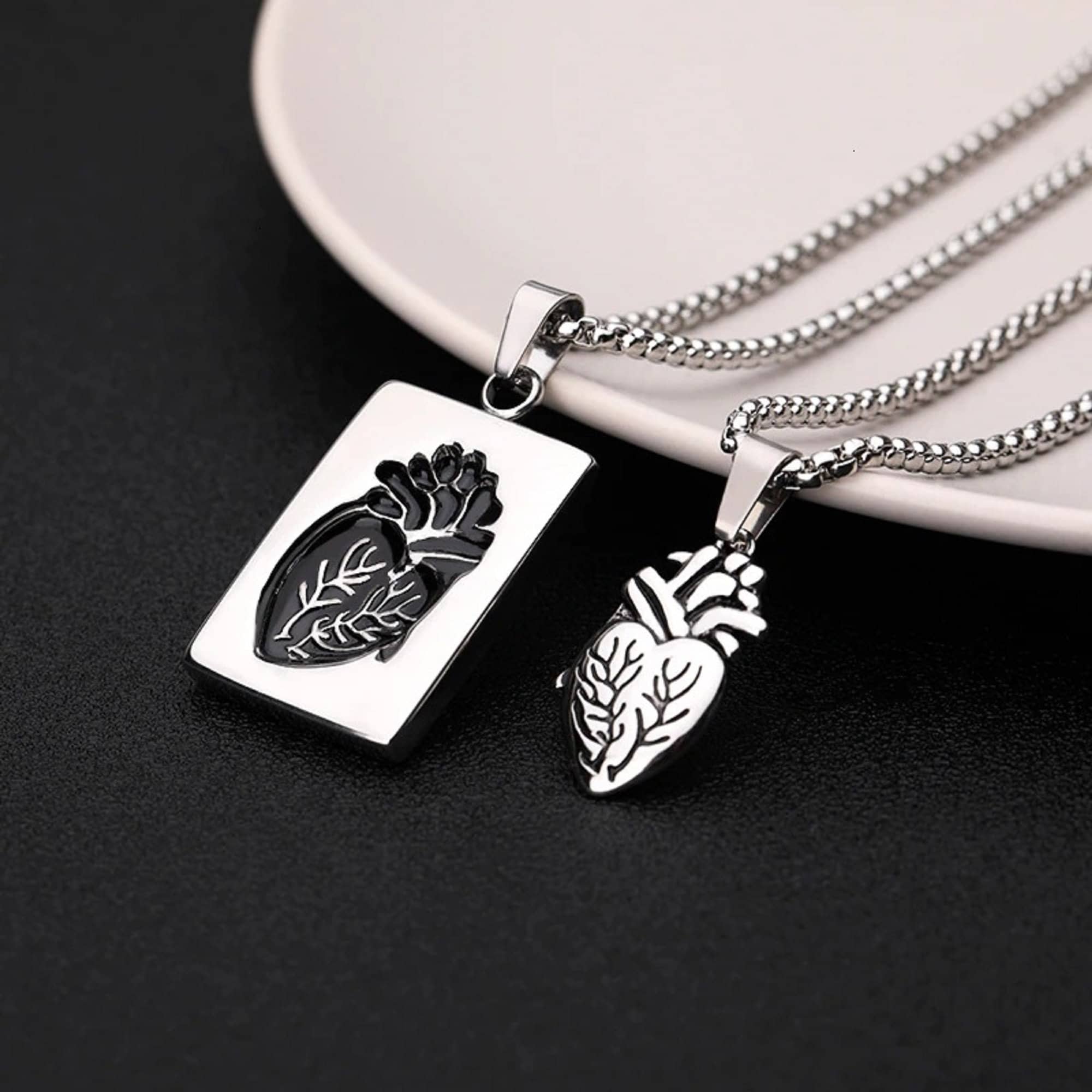 2pcs Couple Anatomical Heart Puzzle Necklaces - Heart Pendants