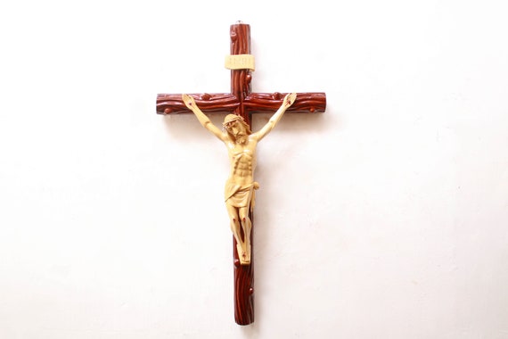 十字架像 大きな聖十字架 イエス像 INRI 木製 手彫り彫刻 サンタクルス