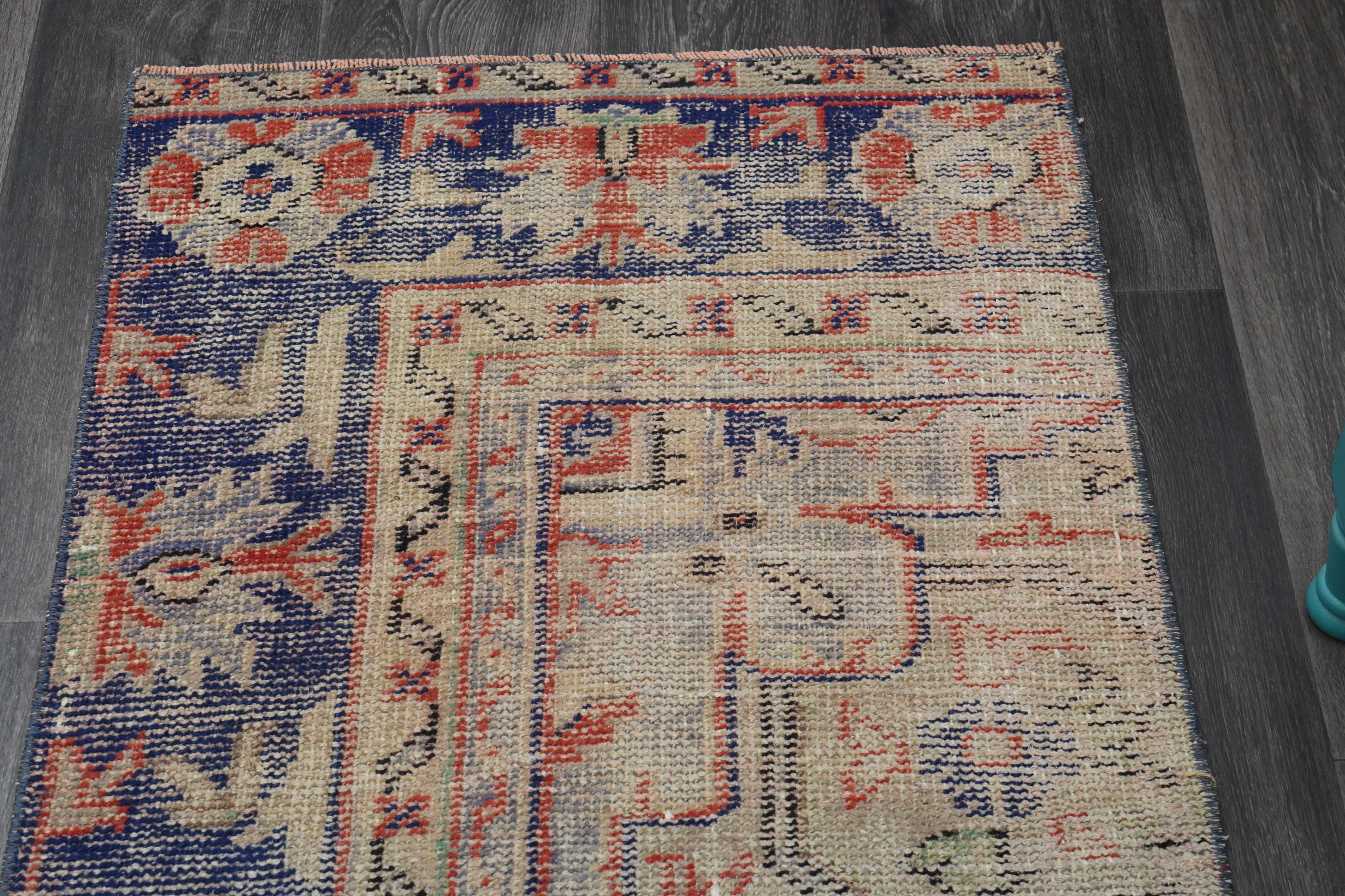 2x6 レッドベージュブルーヴィンテージトルコウシャクラグ、花柄