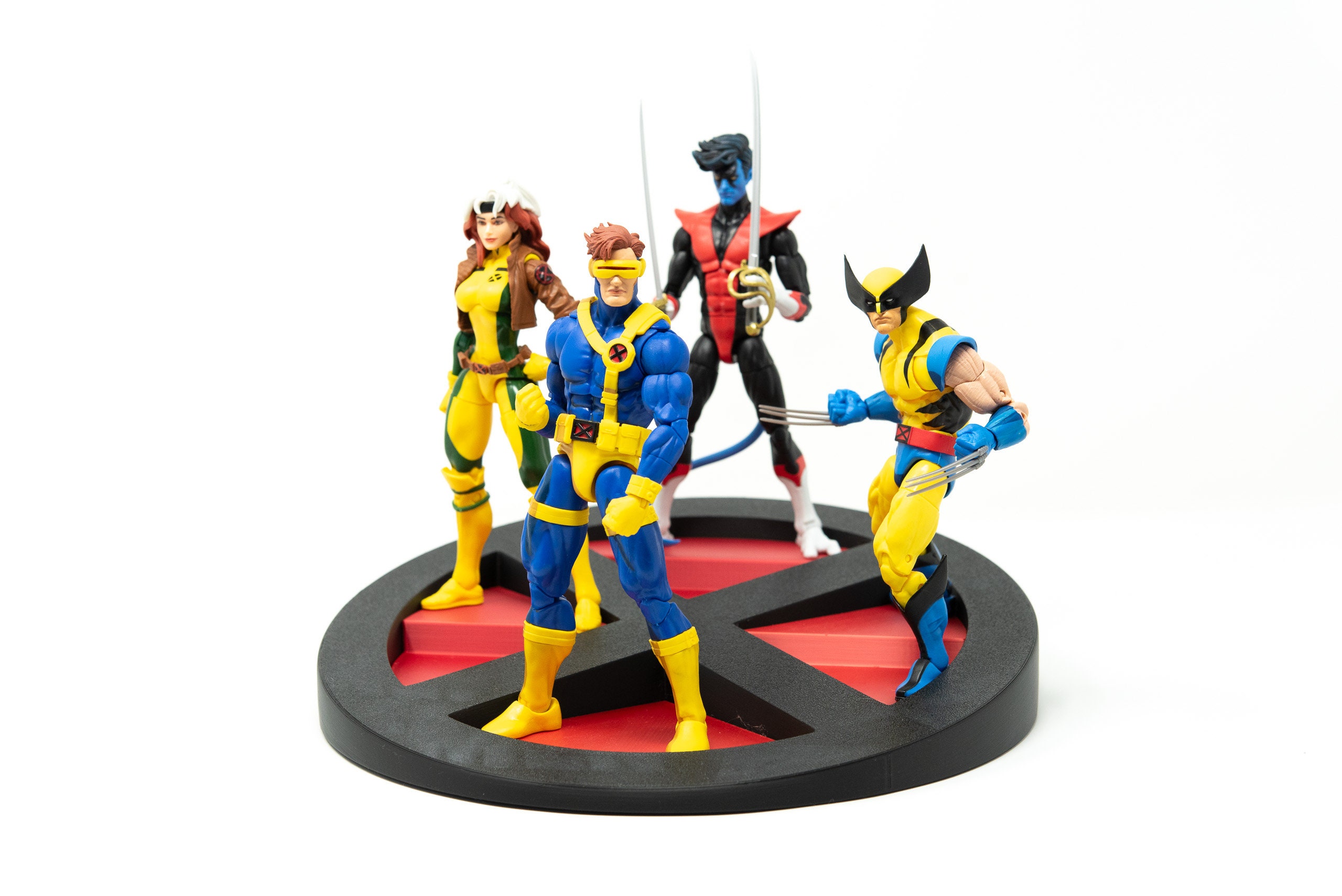 X-Menロゴディスプレイライザー（6インチアクションフィギュア用