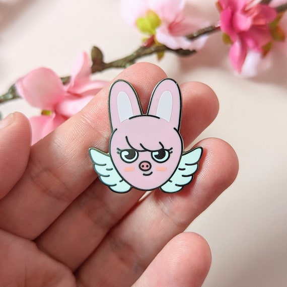 Stray Kids チャンビン SKZOO トウェッキ エンジェル / 空飛ぶ豚 ピン