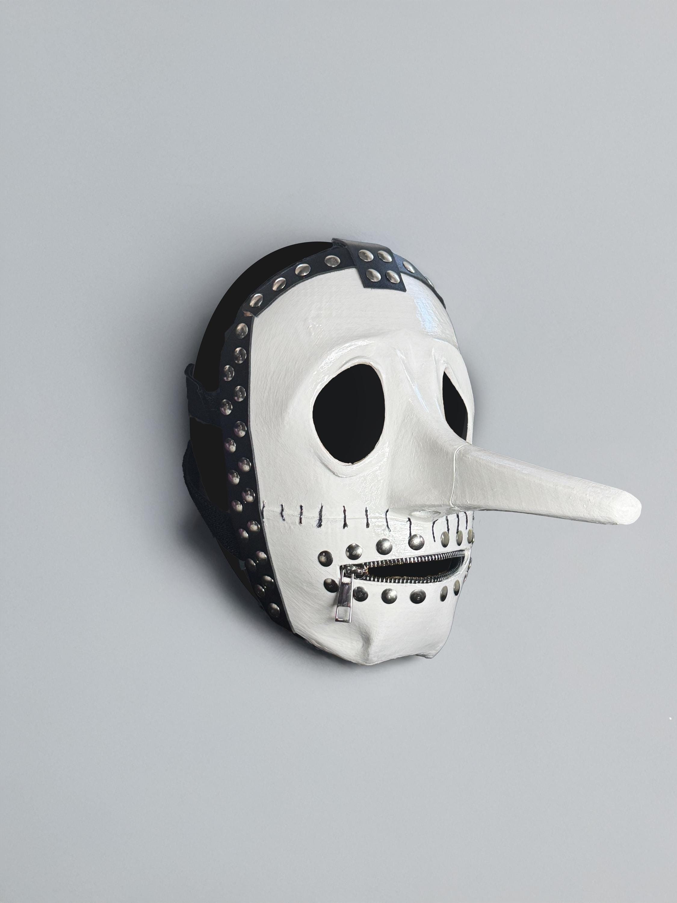 スリップノットのクリス・フェーンマスク：嘘つき、奇妙、仮面舞踏会