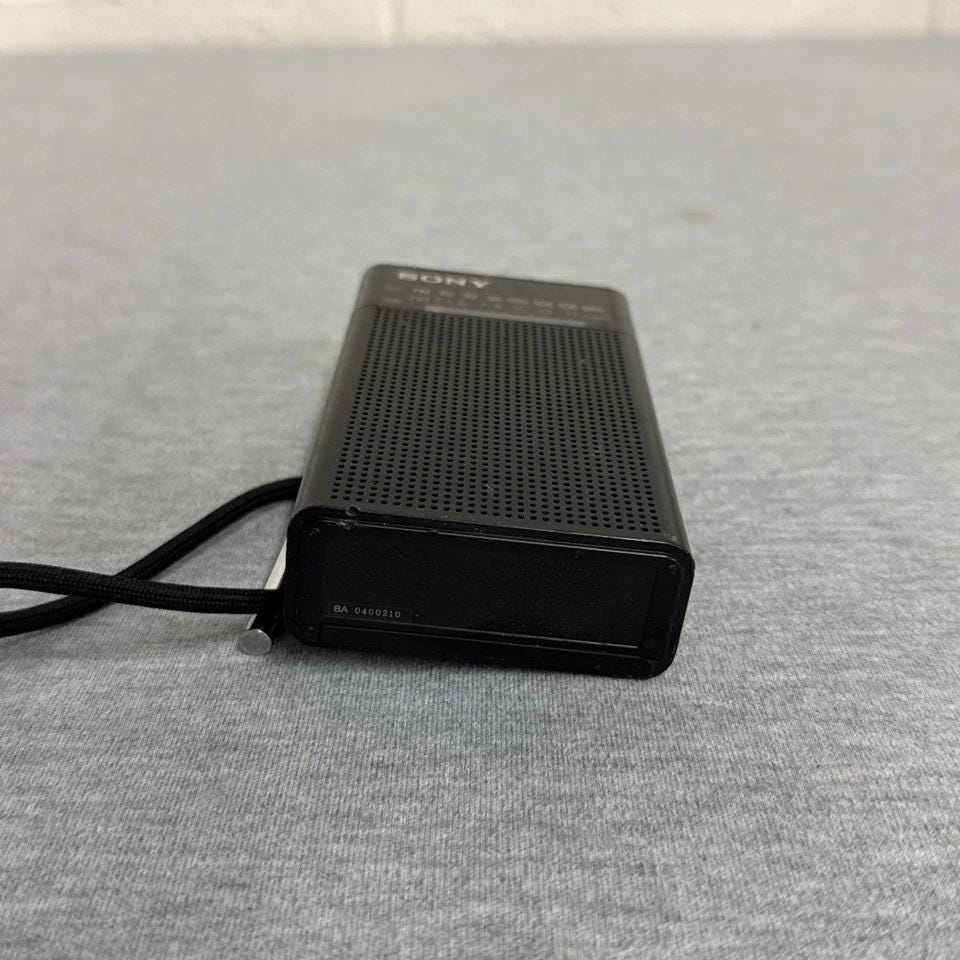 Sony ICF-P26 AM/FM Portable Pocket Radio, Black Vertical - Etsy