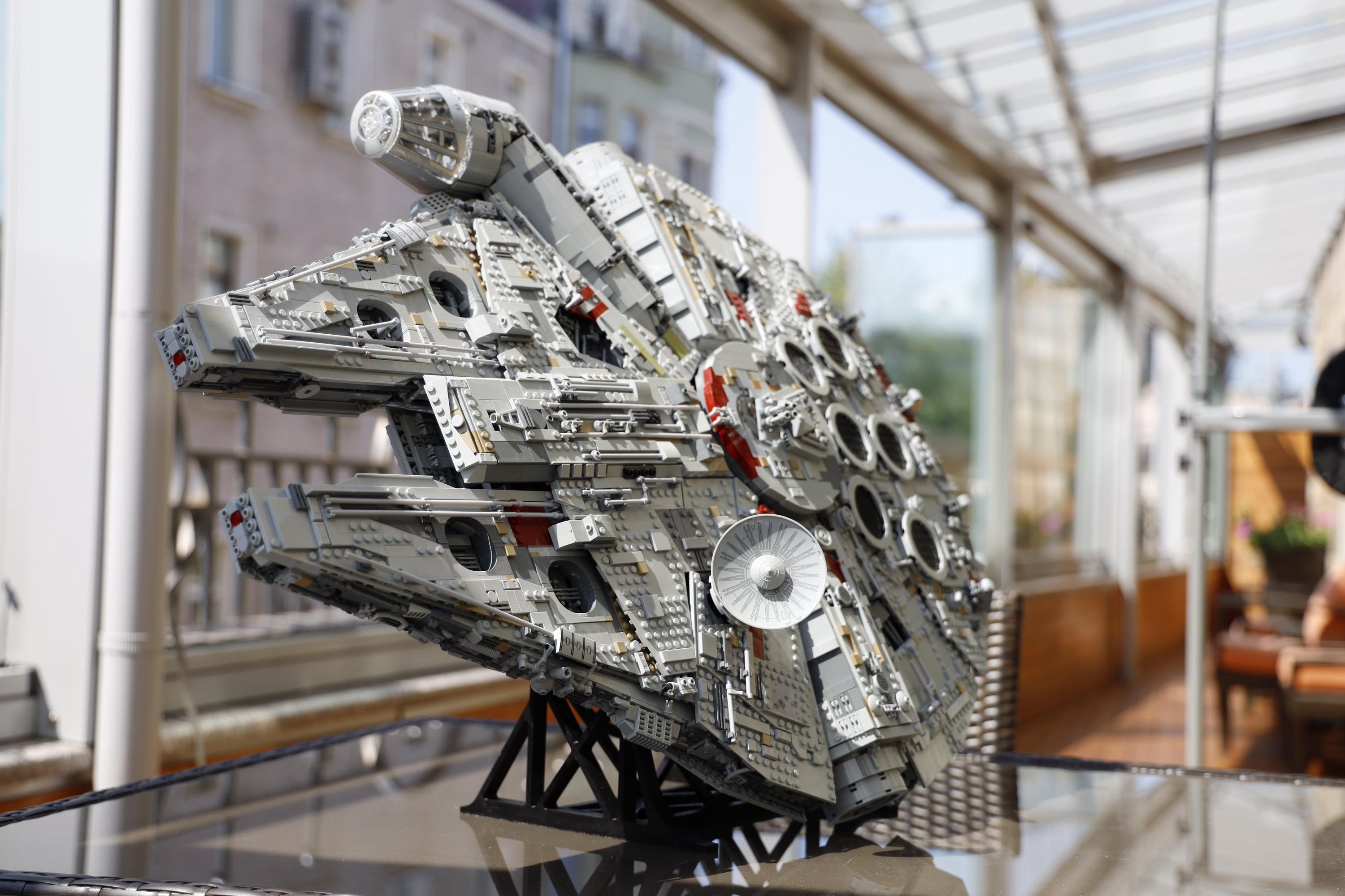 Stand Display for Lego Millennium Falcon 75192 - Etsy