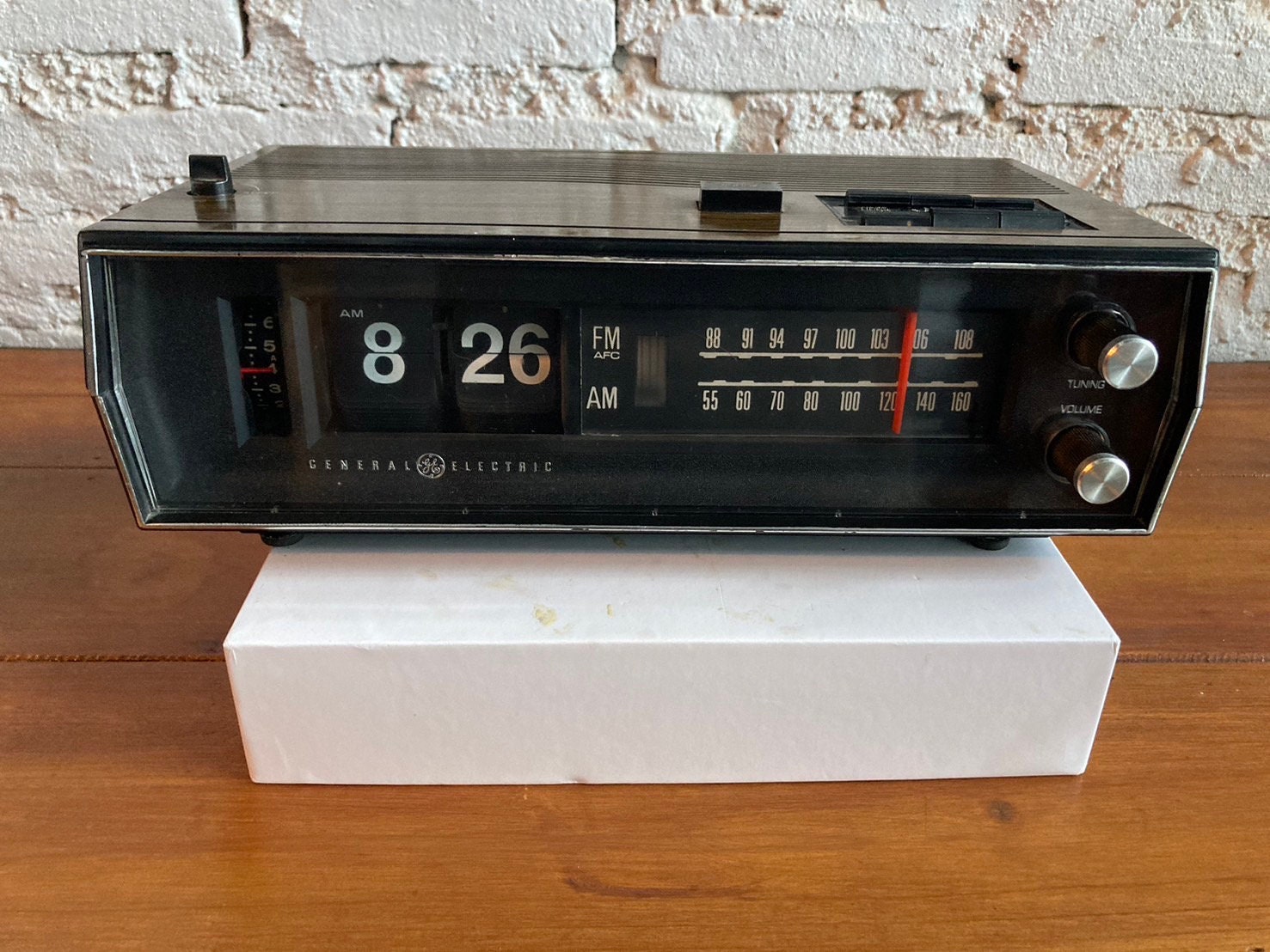 Mid Century General Electric Radio Flip Clock Model C4331B Working