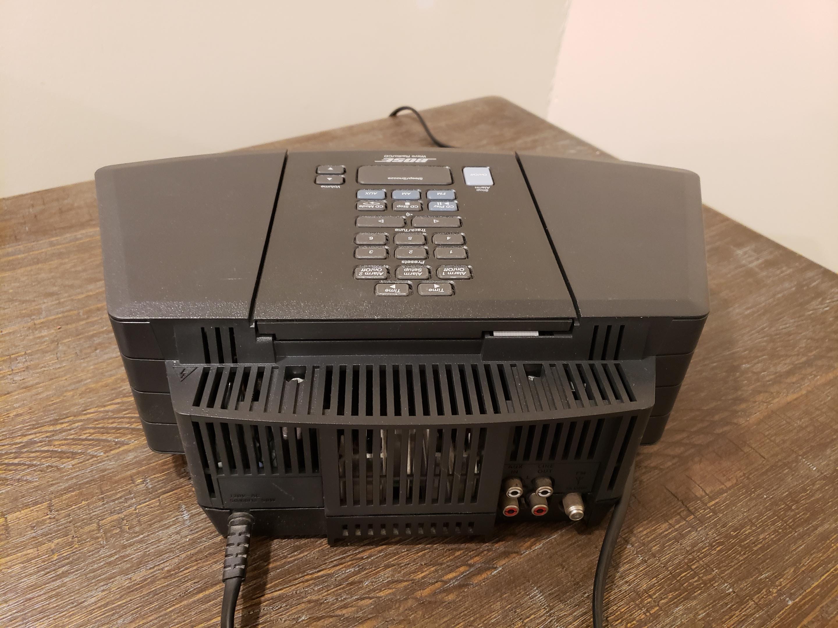 Bose Wave Radio/cd Player With Remote. AWRC-1G. Excellent