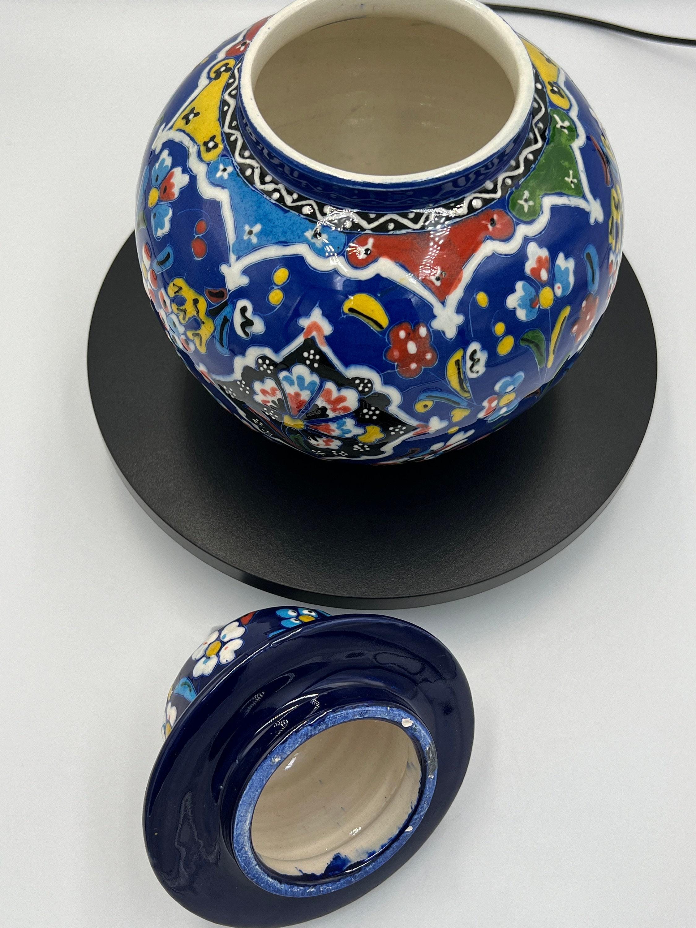 手描きの陶器瓶：鮮やかな色彩、9インチの蓋付きポット - Etsy 日本