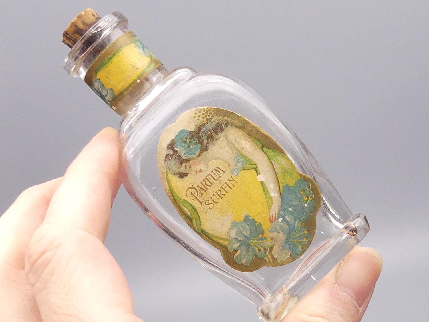 希少なアールヌーボー様式の香水瓶 PARFUM SURFIN – VIOLETTE 1890