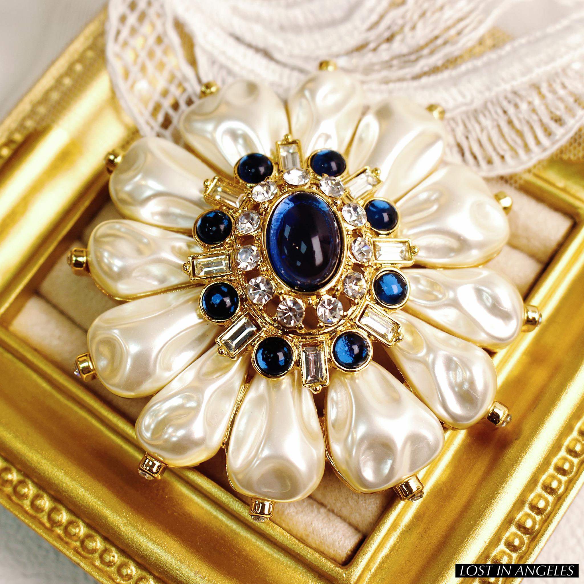 Chanel Brooch Vintage - Etsy Canada