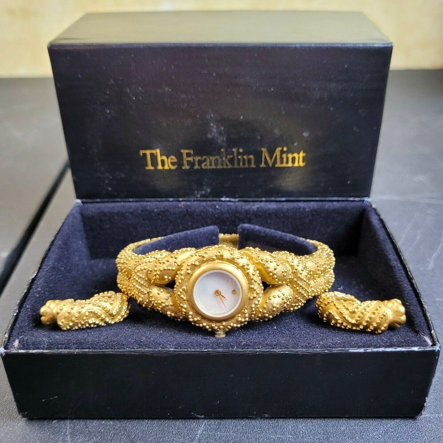 FM 1988 the Franklin Mint Mary Mcfadden Cuff Bangle Watch Bracelet