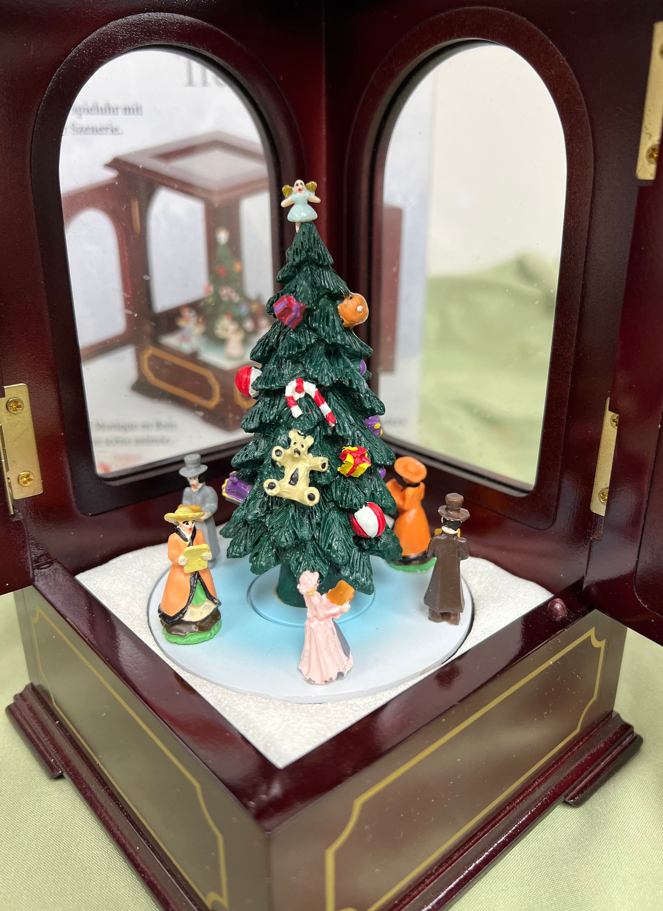 Vintage Mr. Christmas Tower Music Box Tree-wood Music Box W
