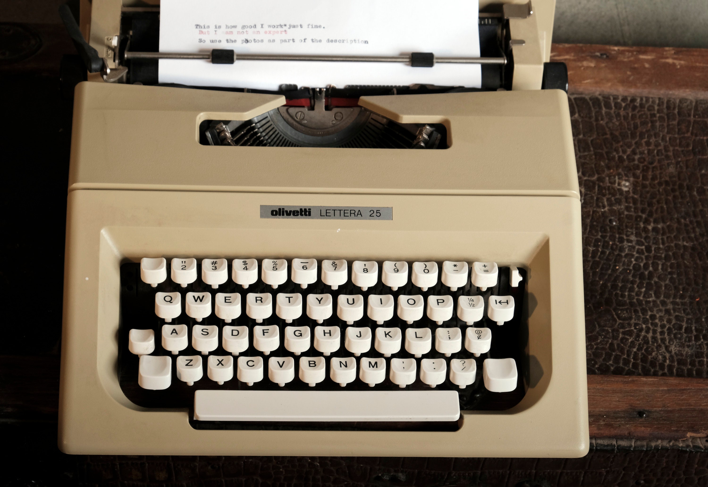 Olivetti Lettera 25 - 動作可能なヴィンテージ手動タイプライター