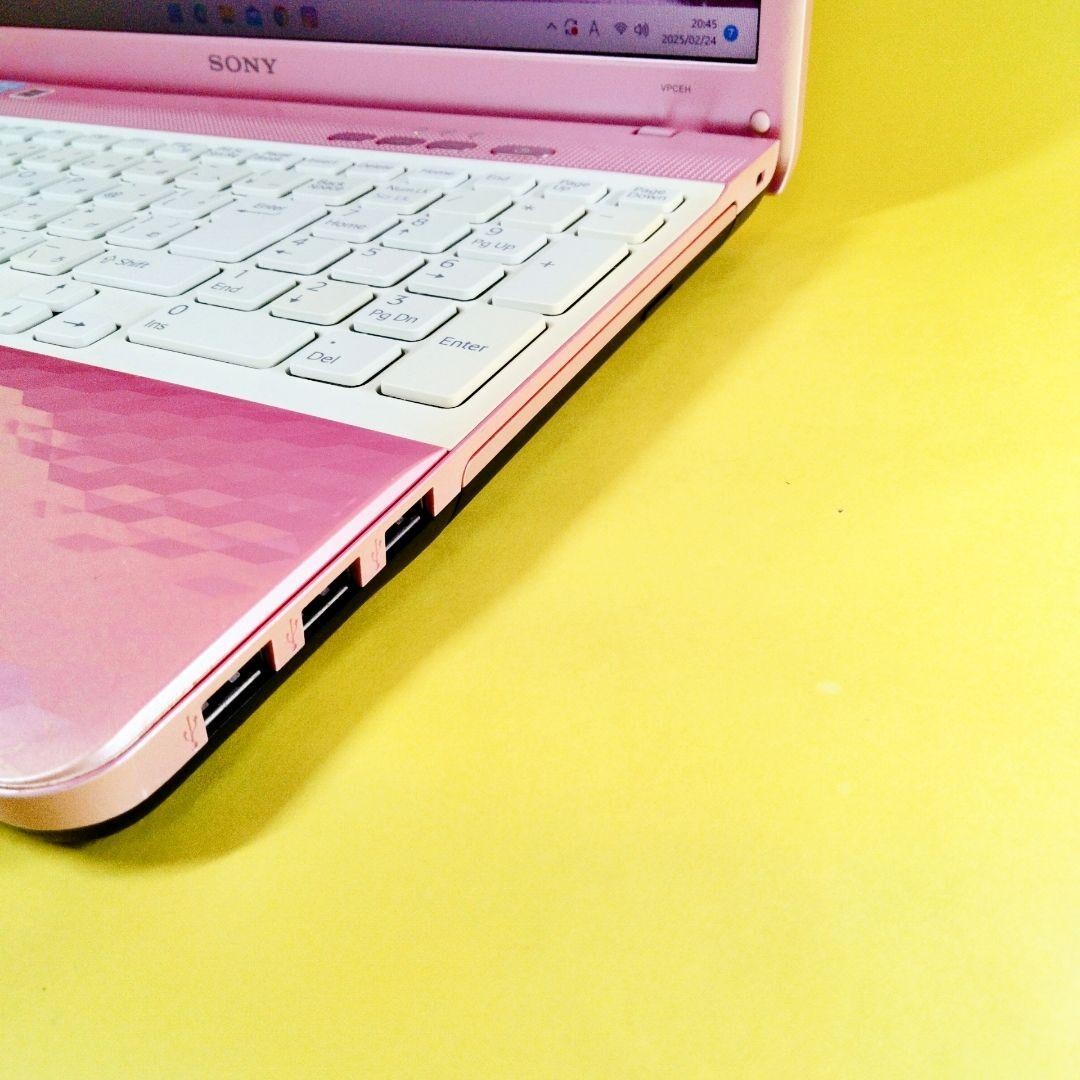 Sony VAIO Pink Laptop Windows 10 Core i3 4GB 128GB SSD Wi-Fi DVD