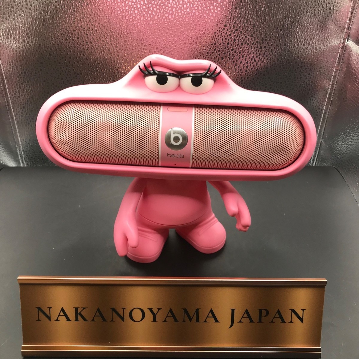 Beats by Dre Dude PINK Moveable Pill Speaker Stand Holder Figure