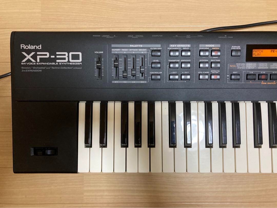 Roland XP-30 61-Key Keyboard Synthesizer Black keyboard Music