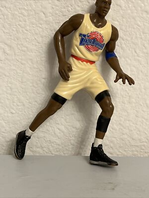SPACE JAM TUNE SQUAD VINTAGE 1996 MICHAEL JORDAN 4” ACTION FIGURE