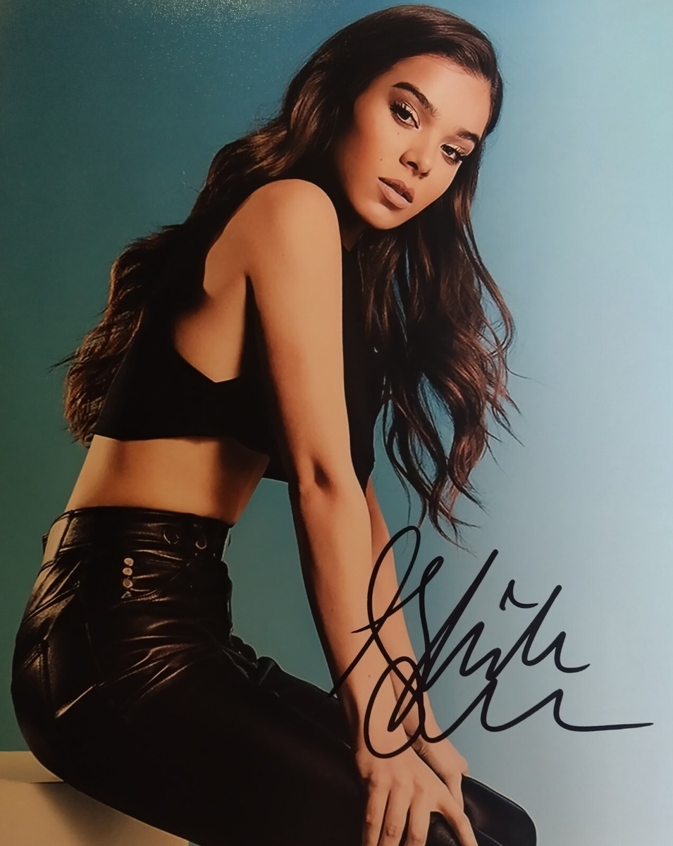 Hailee Steinfeld signed 8x10 coa | eBay