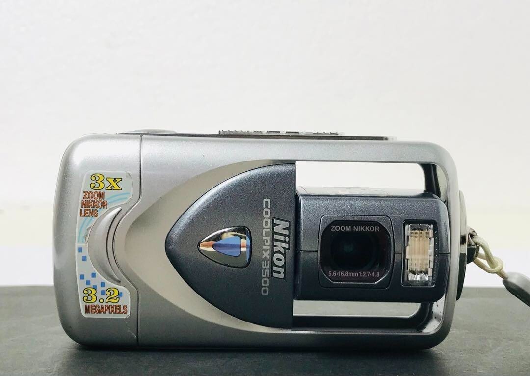 Nikon COOLPIX 2500 2.0MP Digital Camera - Silver for sale online