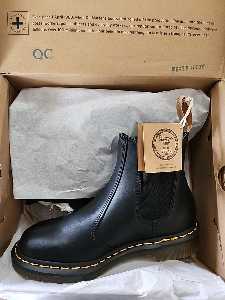 🔥 Dr. Martens 2976 Vegan Chelsea Boot Unisex Boots | US Women's 8