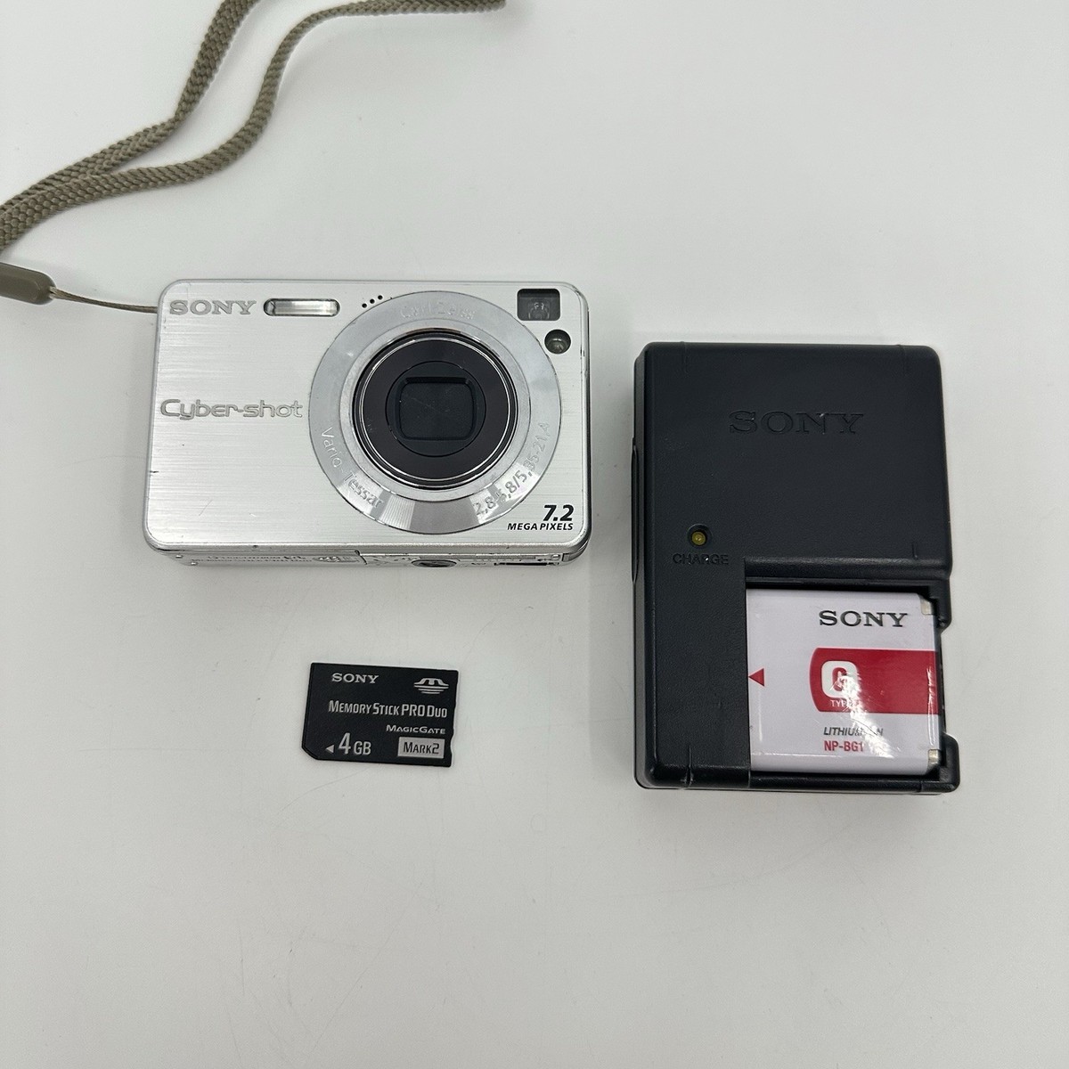 Sony Cyber-shot DSC-W120 7.2 MP Silver Digital Camera Tested Works