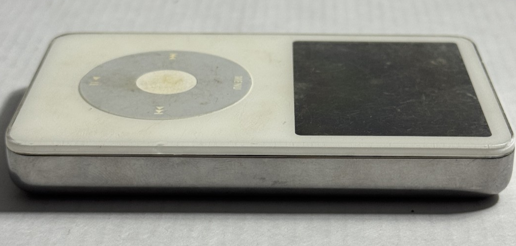 Apple iPod Video Classic 5th Gen. 60GB A1136 MA003LL White | eBay