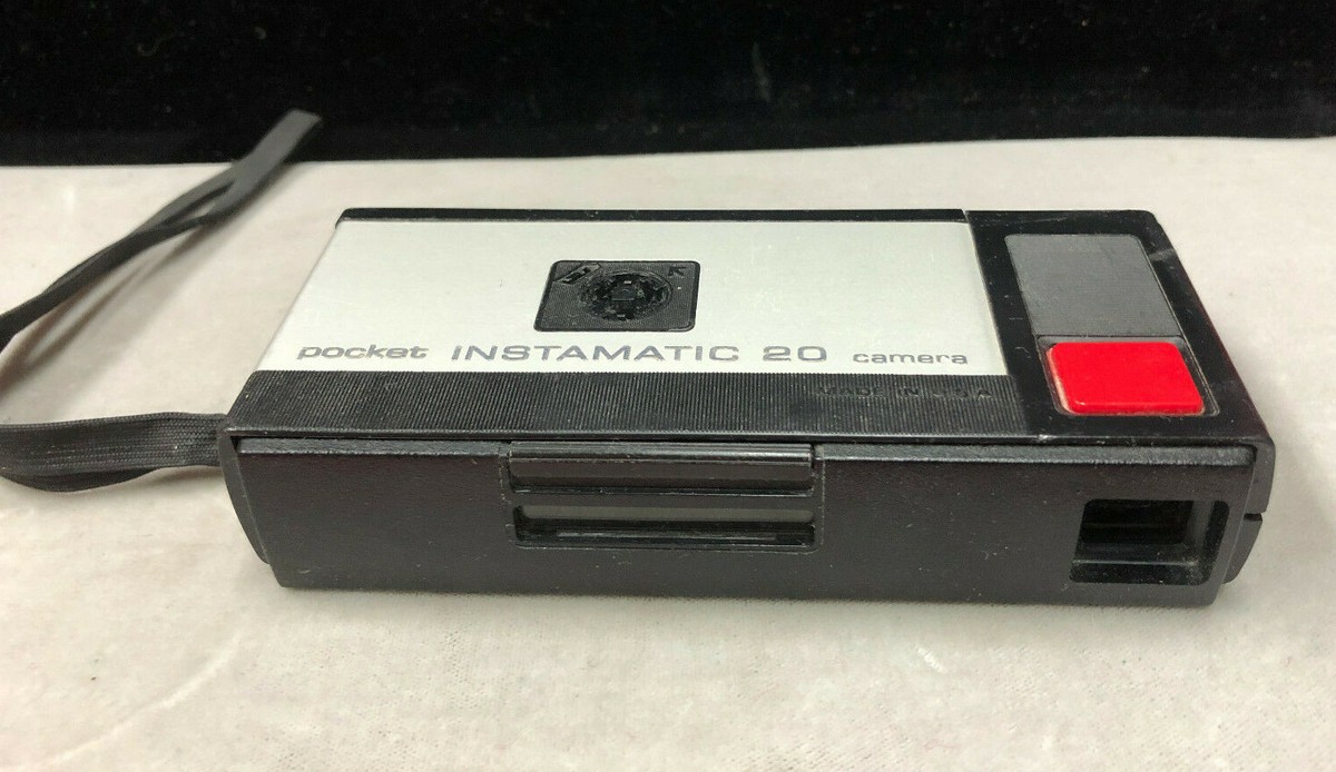 KODAK POCKET INSTAMATIC 20, USES 110 FILM with box and flash