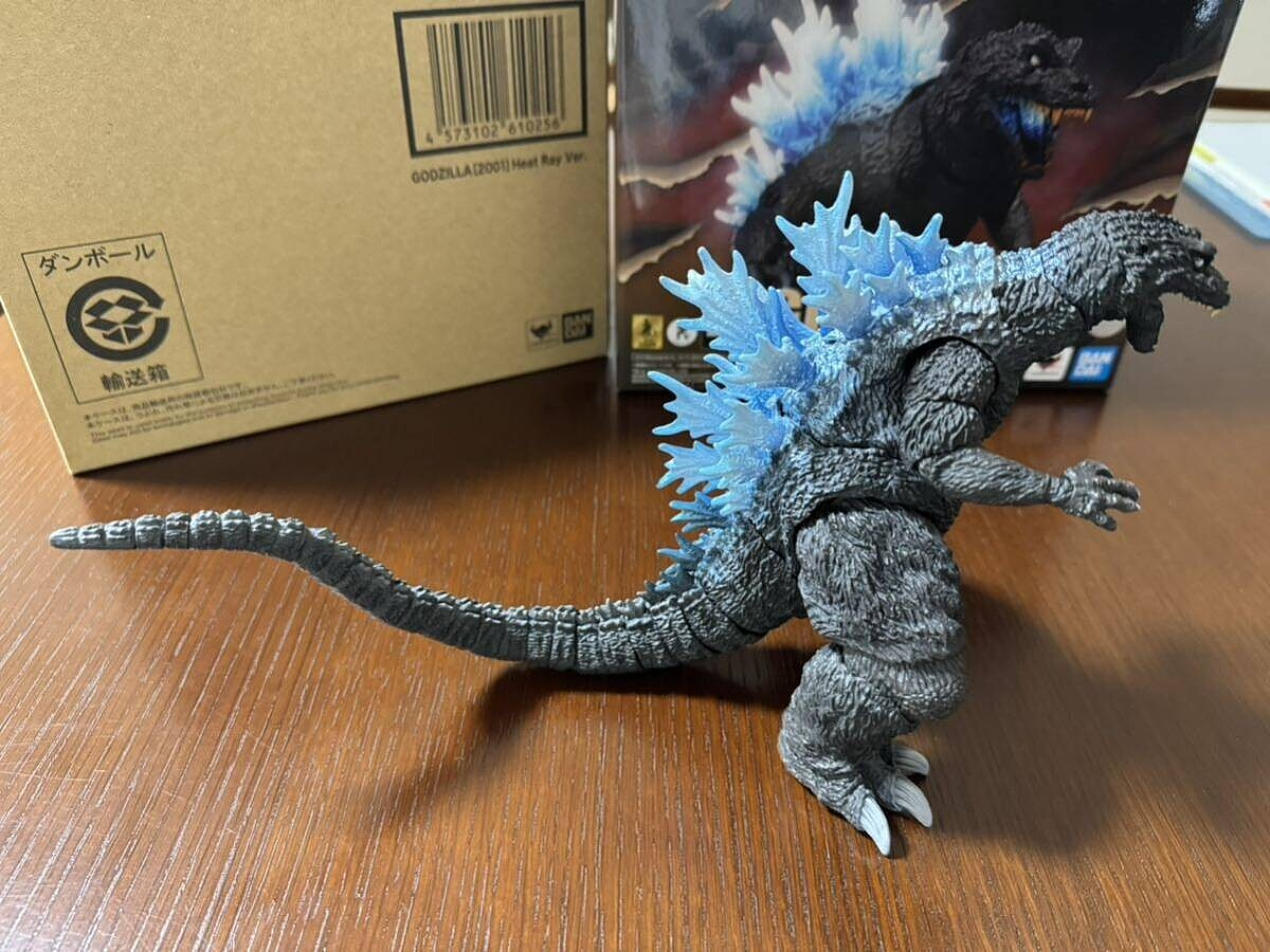 S.H.MonsterArts SHM Godzilla 2001 Heat Ray Ver. Figure Bandai