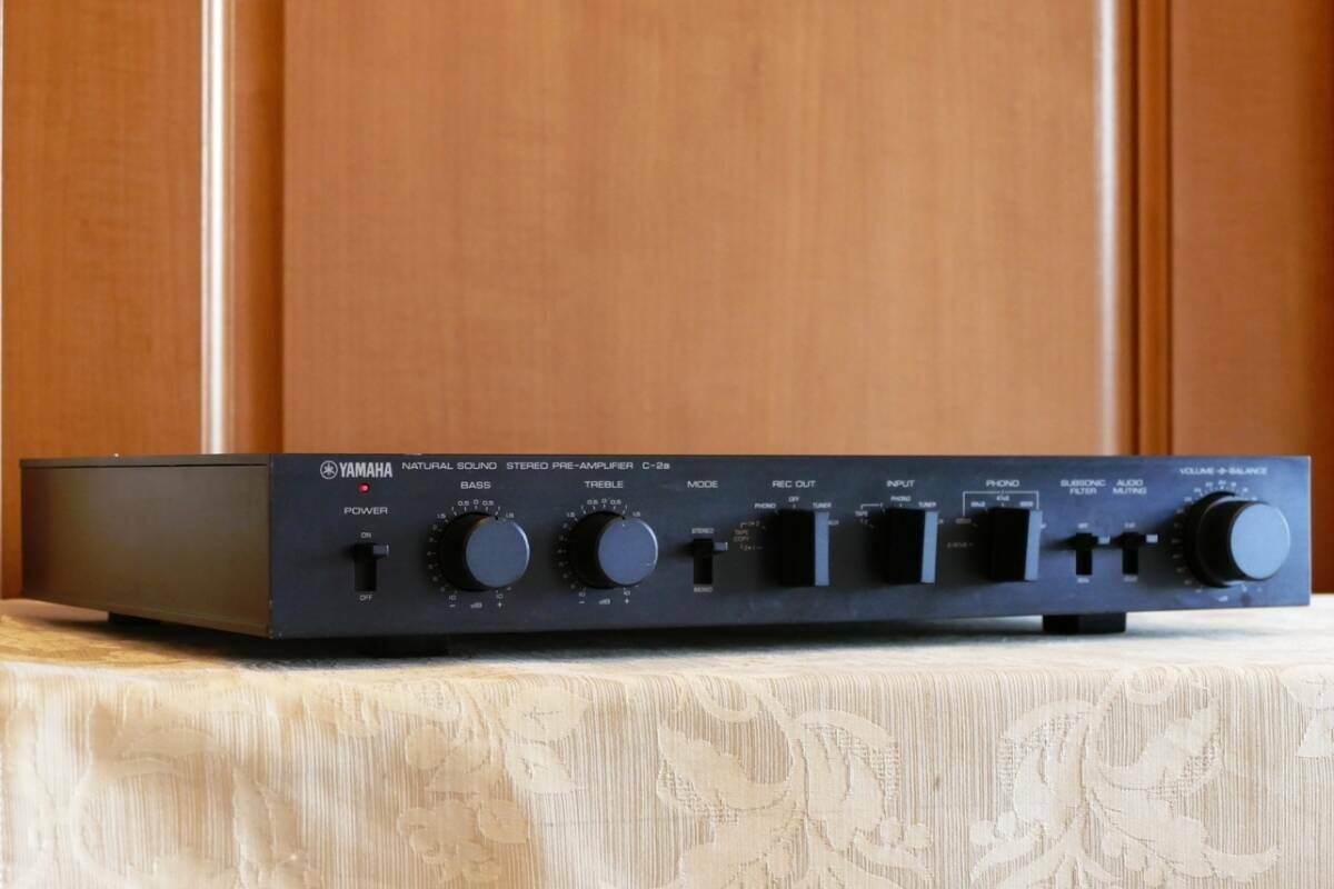 Yamaha C-2A NS Series Preamplifier Stereo Control Amplifier