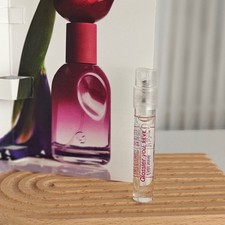 You Rêve Glossier 香水- 一款2024年新的中性香水
