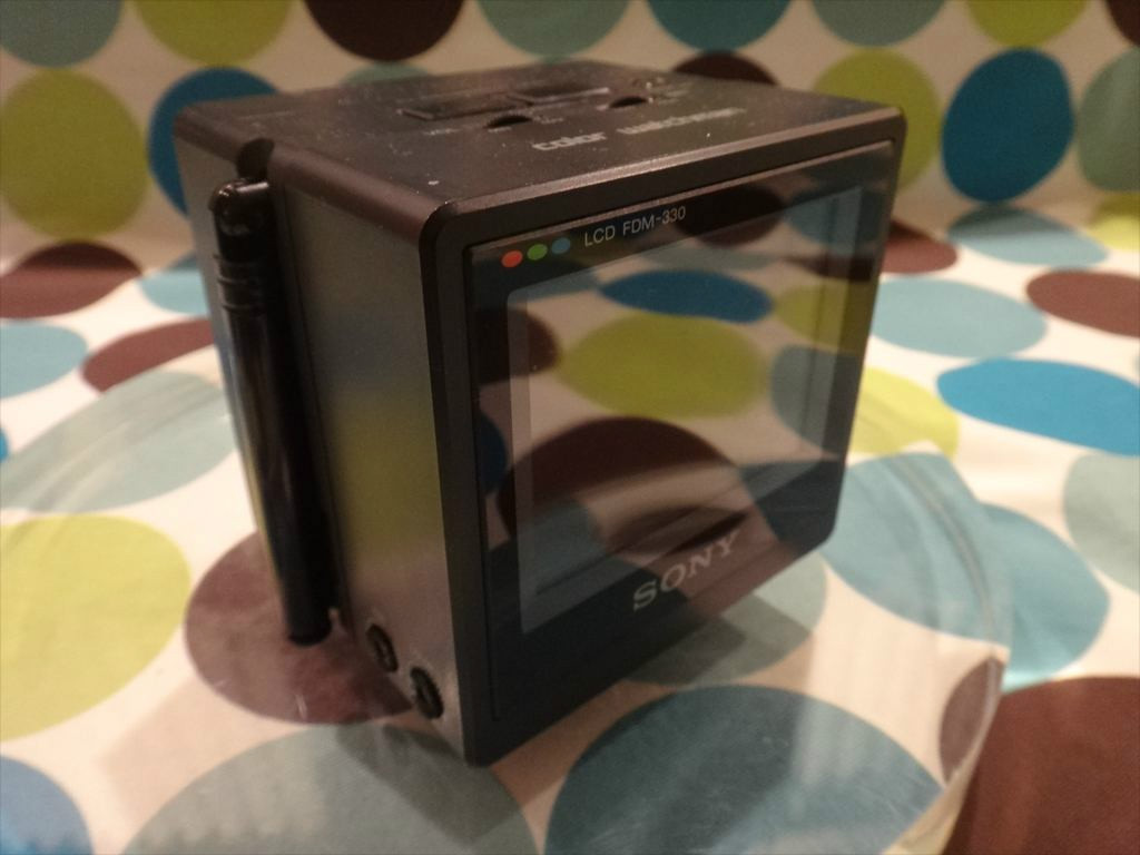 Sony Color Watchman FDM-330 FDL-330S Portable Color LCD Television