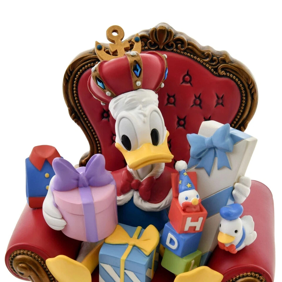 Disney Store Japan DONALD THE KING BIRTHDAY LED Light Figure 2025