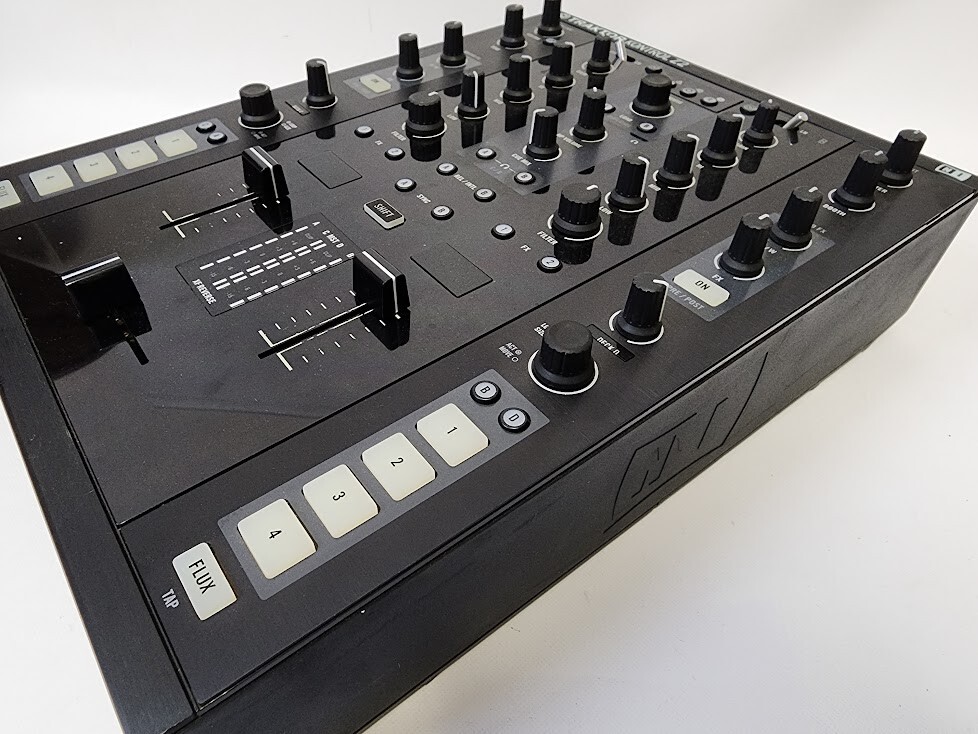Native Instruments Traktor Kontrol Z2 DJ Mixer | eBay