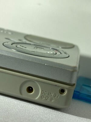 Sony Walkman Portable MiniDisc Player MZ-N510 Type-S With 1