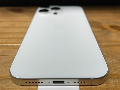 Apple iPhone 16 Pro Max - 256 GB - White Titanium (Unlocked) for