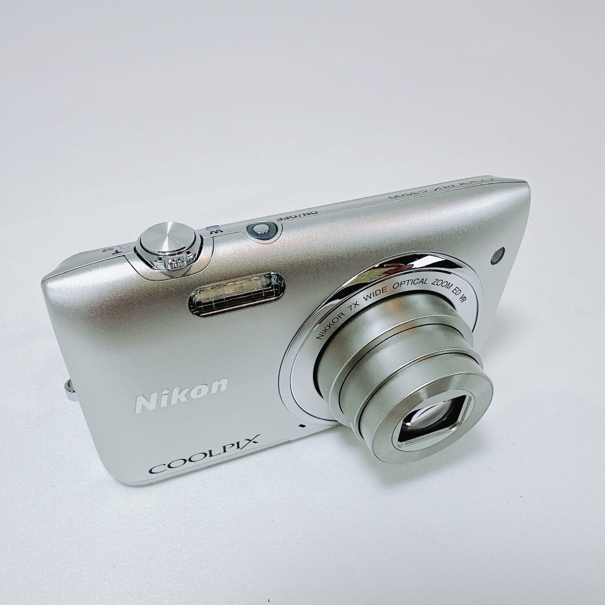 Nikon COOLPIX S3500 silver Compact Digital Camera | eBay