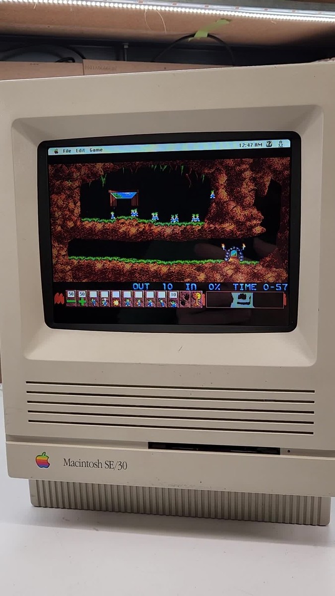 Macintosh SE/30 Color LCD Retrofit kit with 16-bit 30Video PDS