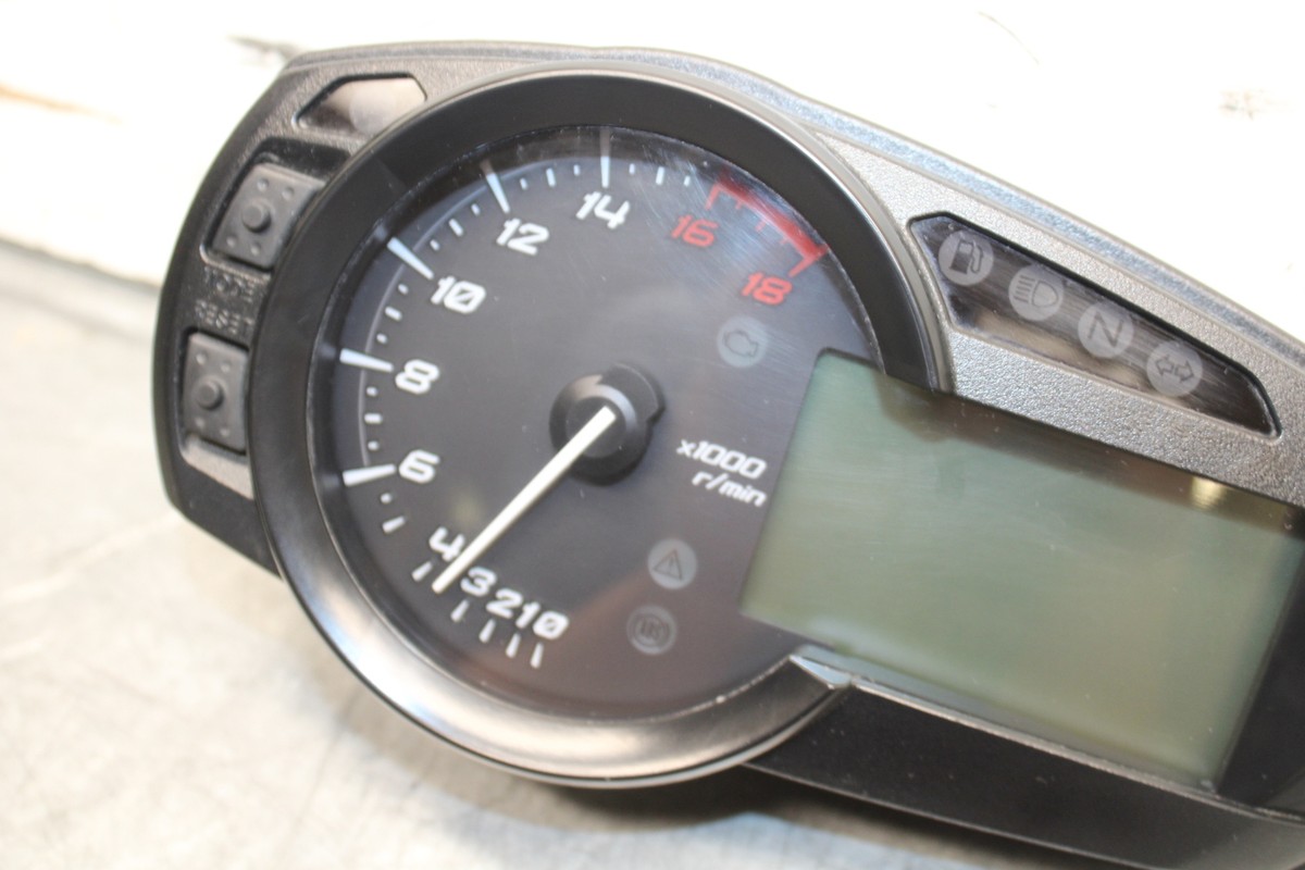 13-18 KAWASAKI NINJA ZX6R SPEEDO TACH GAUGES DISPLAY CLUSTER