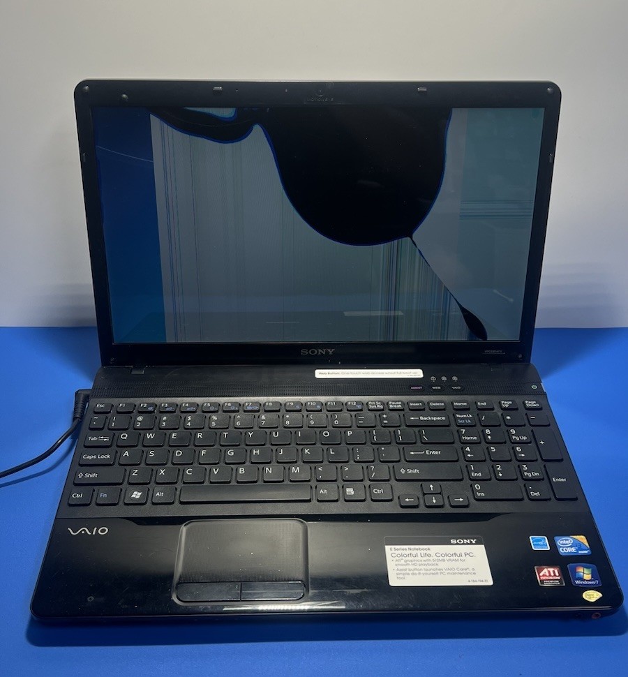 💻 Sony VAIO VPCEB14FX Laptop – Broken Screen, Original Box, No