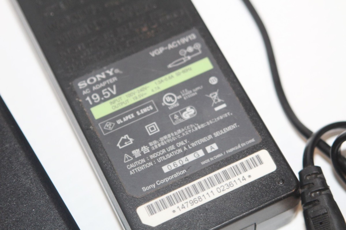 Vintage Sony Vaio VGN-FJ170P Windows XP Era 1.73ghz, 100GB 512mb