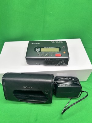 Sony TCD D7 Dat Walkman Excellent Cosmetic Condition Tested /Works