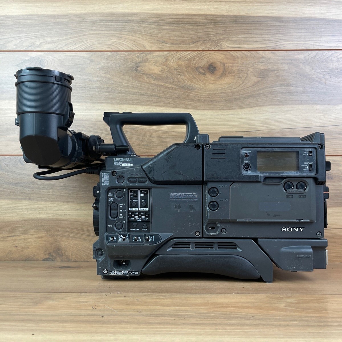 Sony DXC-D35 Camcorder | DSR-1 Videocassette | DXF-701WS