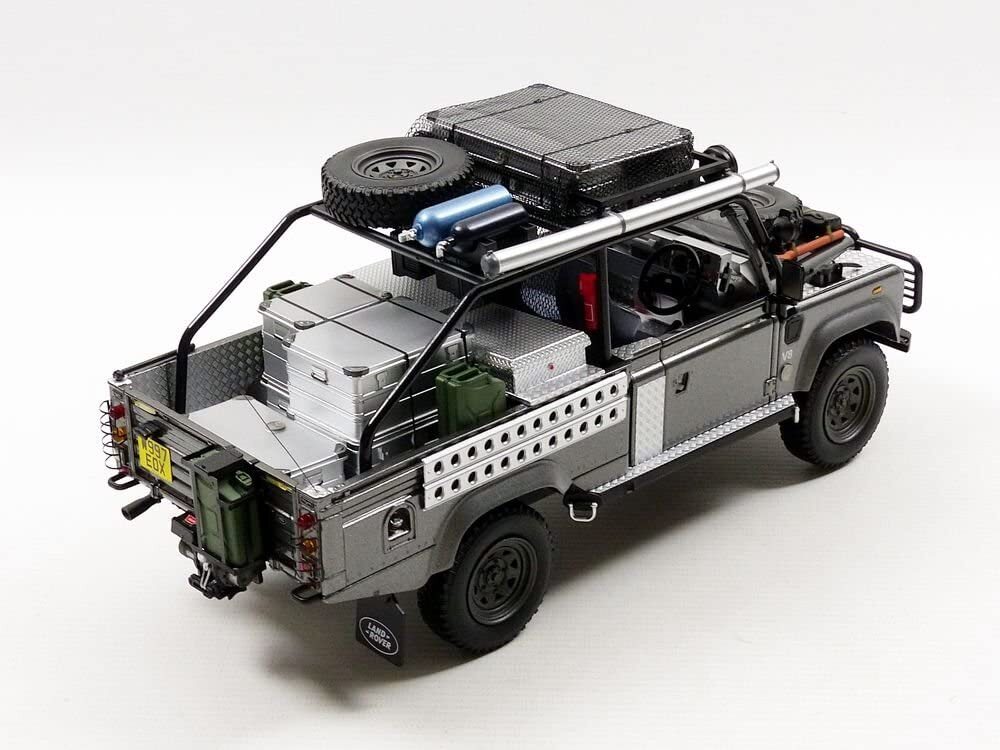 KYOSHO 1/18 Land Rover Lara Croft Tomb Raider Defender Movie